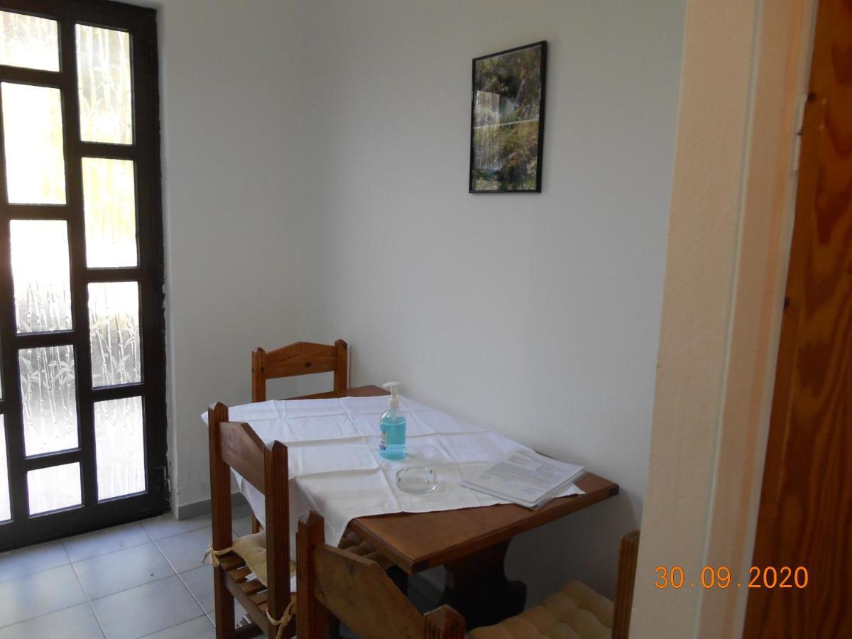 Melios Rooms Petalídhion Buitenkant foto