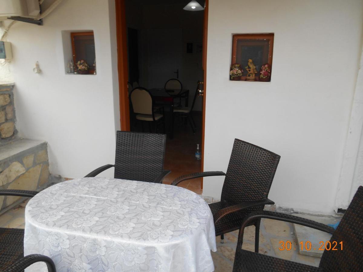 Melios Rooms Petalídhion Buitenkant foto