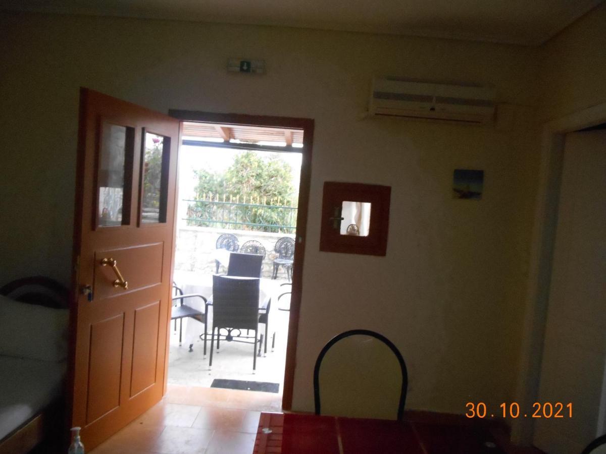 Melios Rooms Petalídhion Buitenkant foto