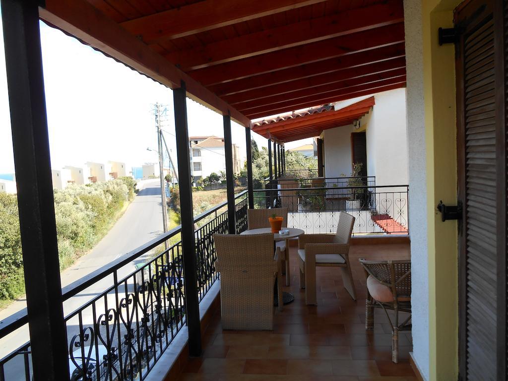 Melios Rooms Petalídhion Buitenkant foto