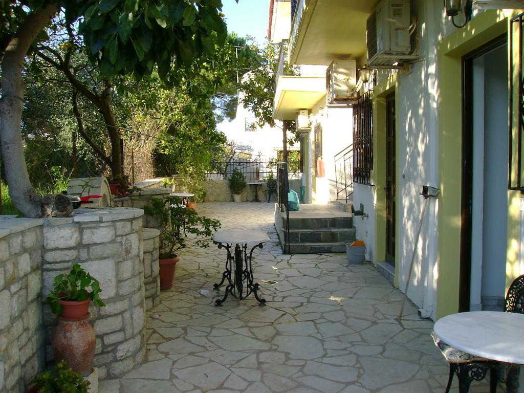 Melios Rooms Petalídhion Buitenkant foto